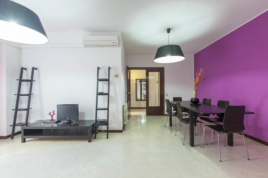 Apartment Sagrada Familia Barcelona Szoba fotó