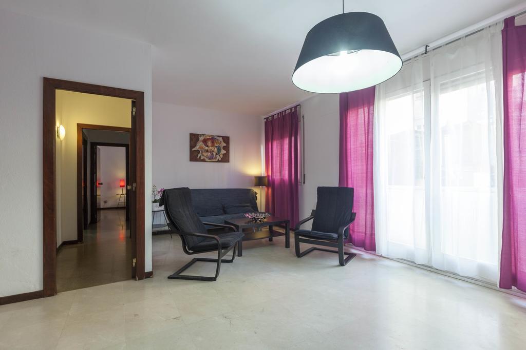 Apartment Sagrada Familia Barcelona Szoba fotó